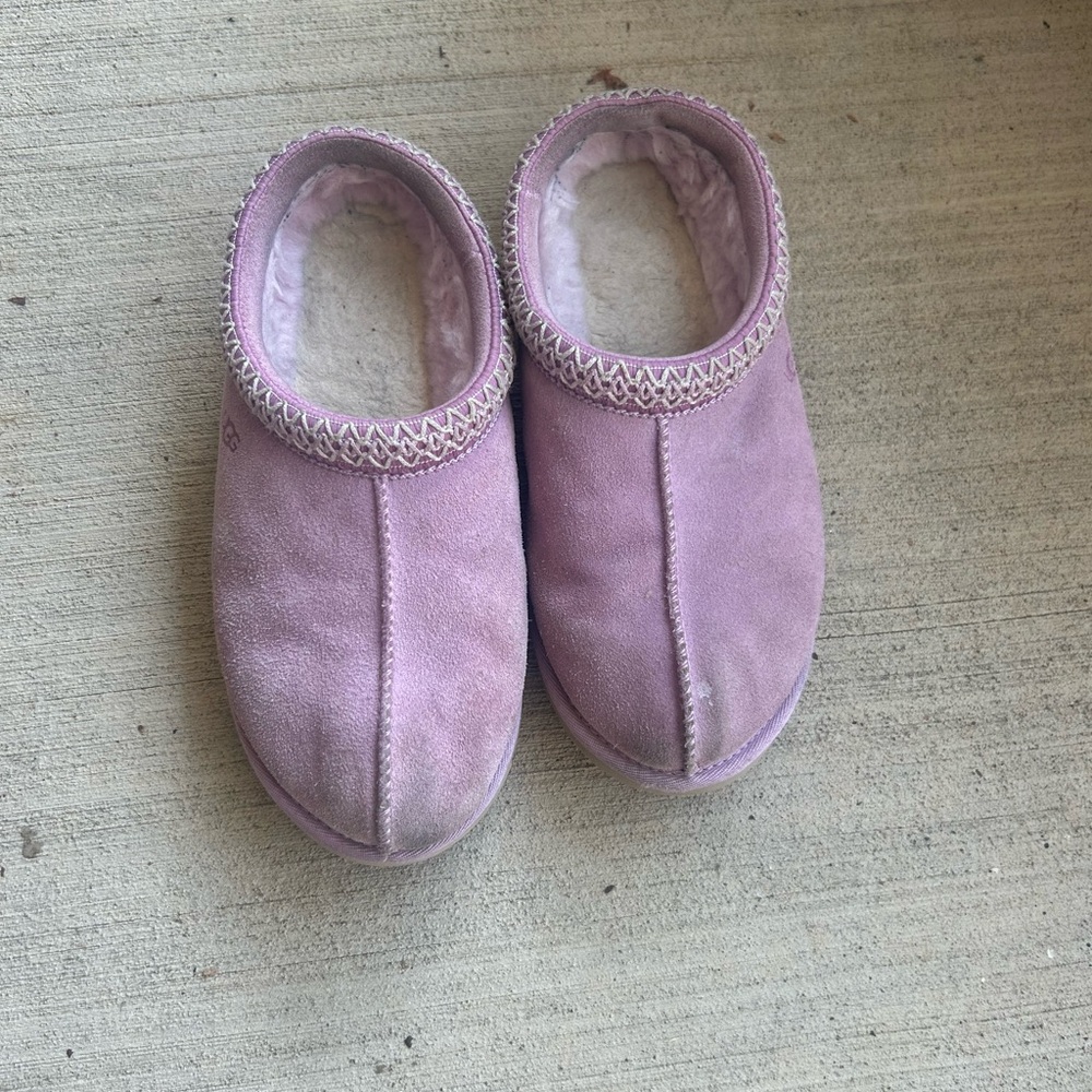 UGG Women’s lilac tasman Suede Slippers
